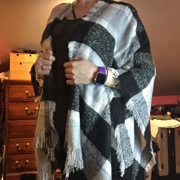 Sweaters - Multicolored poncho- Cardigan NWOT